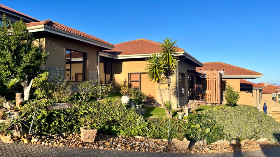 3 Bedroom Property for Sale in Avonddans Western Cape